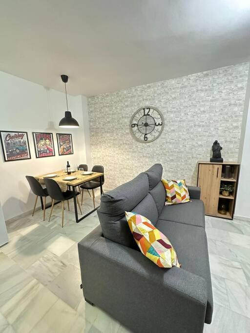 טורמולינוס Moderno Apartamento Junto Al Mar- Apartamentos Don Diego מראה חיצוני תמונה