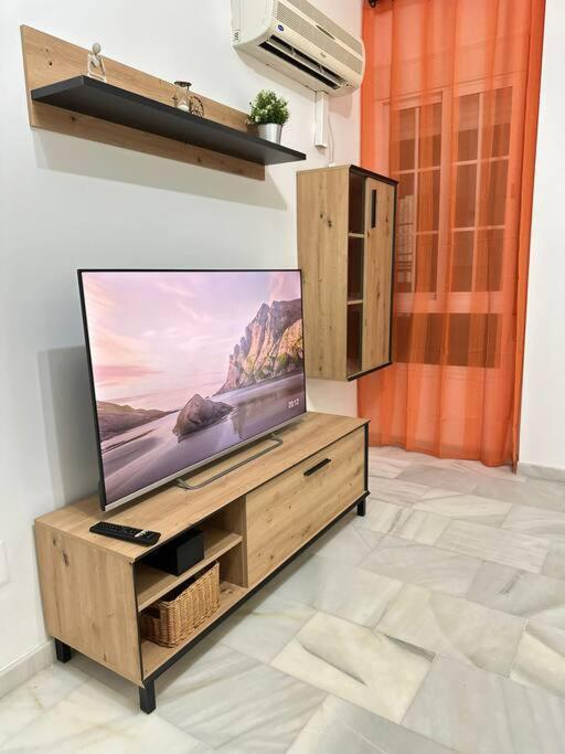 טורמולינוס Moderno Apartamento Junto Al Mar- Apartamentos Don Diego מראה חיצוני תמונה